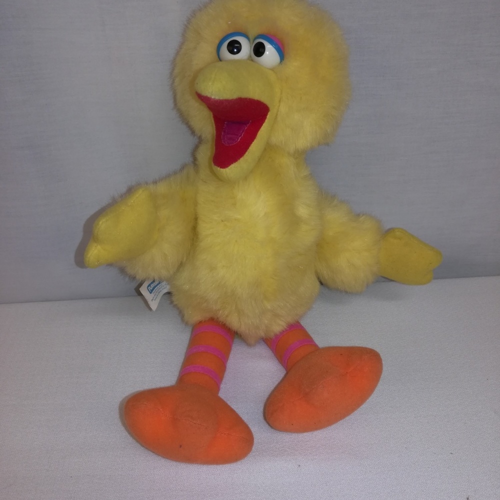 Vintage Sesame Street Big Bird plush toy 13in.